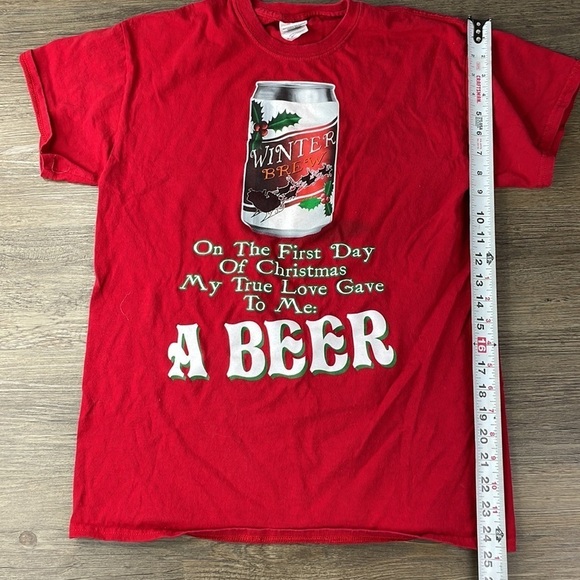 Holiday Christmas Red Beer Short Sleeve Tee Shirt, size medium - Picture 4 of 6